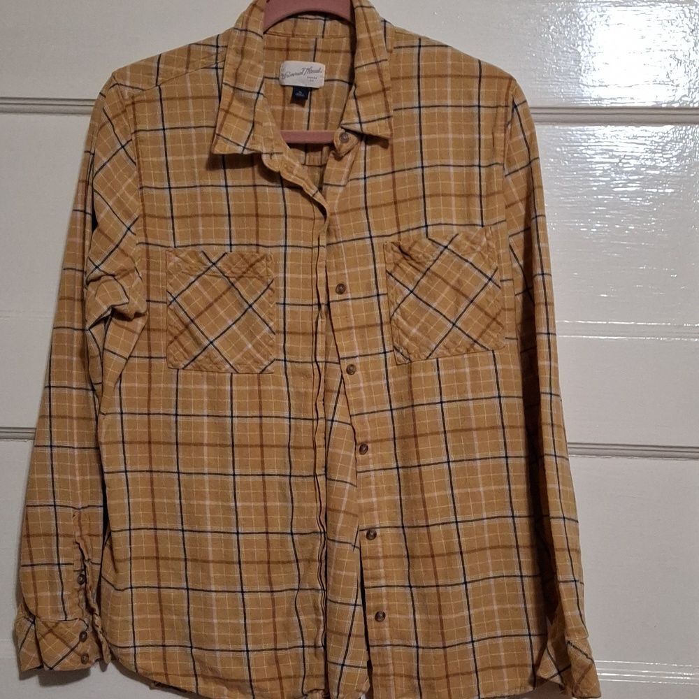 Universal Thread Mustard Plaid Shirt (Rox103)